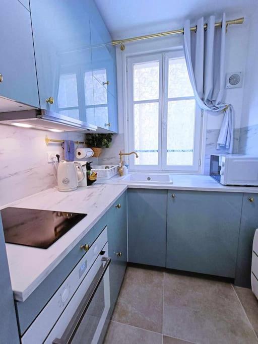 Au Petit Trianon Bleu Apartment Versailles Exterior foto