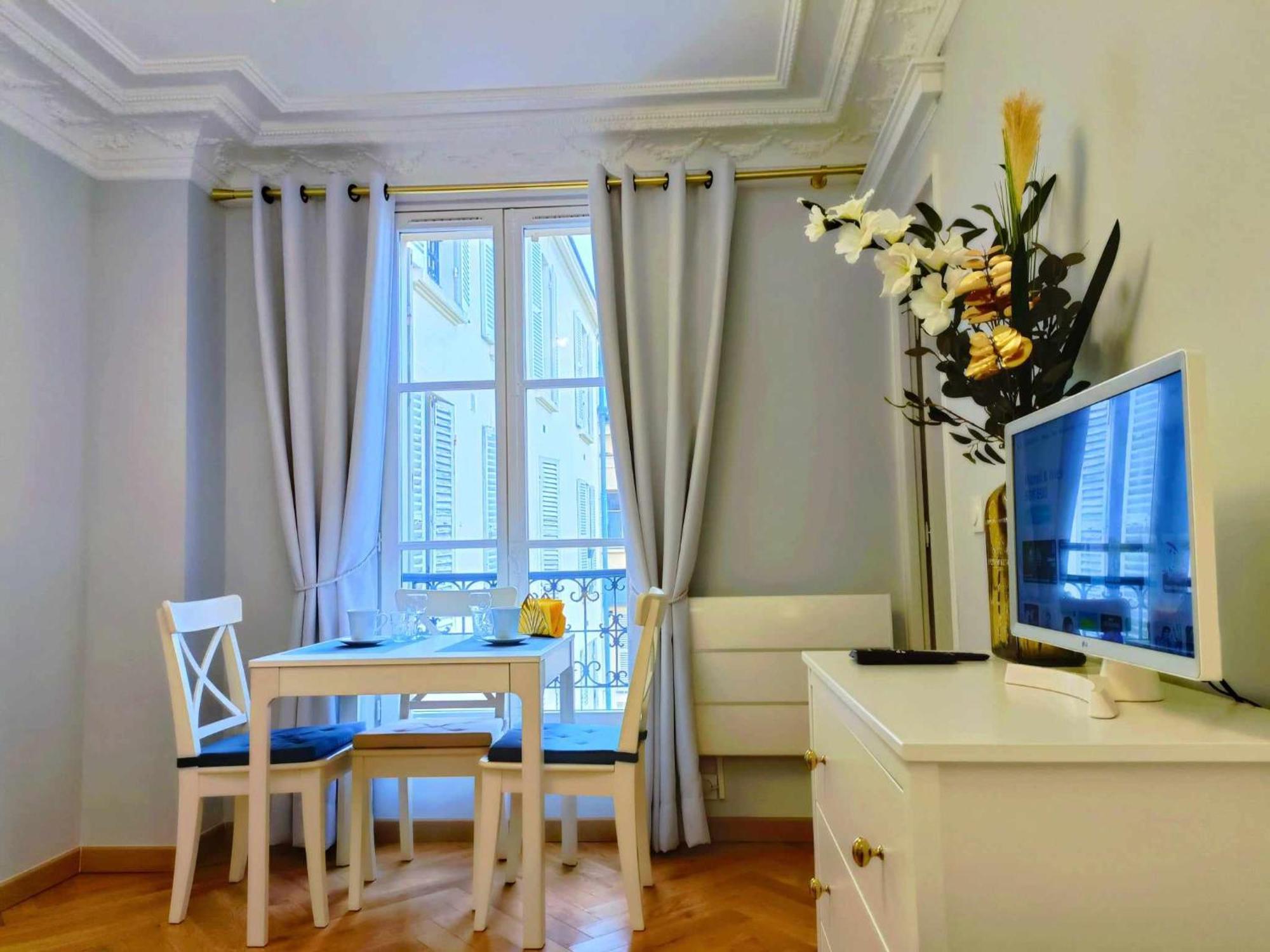 Au Petit Trianon Bleu Apartment Versailles Exterior foto